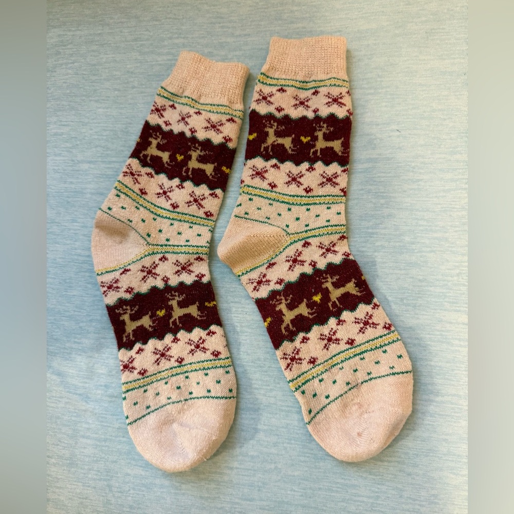 Festive Reindeer Patterned Socks in Cream and Burgundy
